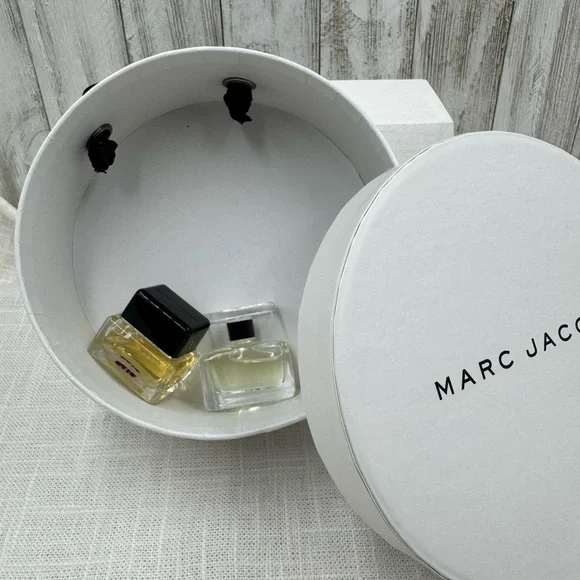 Marc Jacobs Daisy , Oh Lola Bundle Set - Picture 15 of 15
